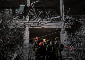 以色列警告持久戰 伊朗發生5.1級地震