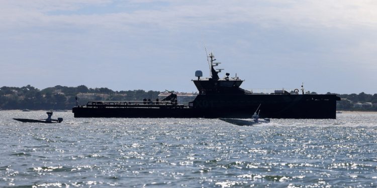 圖為一艘軍艦。（圖片來源： REUTERS）