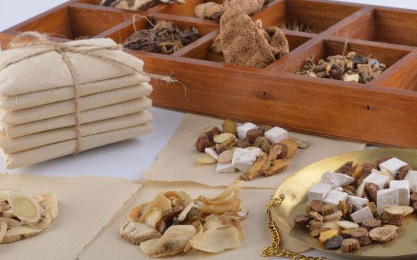 Chinese herbal medicine used in treating influenza