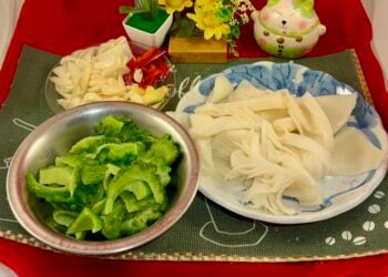 【梁廚美食】豉汁苦瓜炒牛柏葉 / 蝦醬四季豆炒魷魚