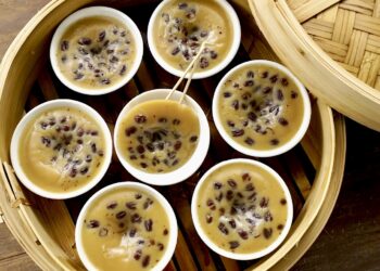 【梁廚美食】紅豆砵仔糕 / 乾煎大蝦碌